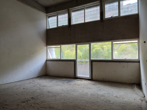 Vendo Oficina Doble Altura Obra Gris Centro Empresarial Lomas Del Sol