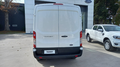 Imagen 10 de 15 de Ford Transit Mediano Techo Alto