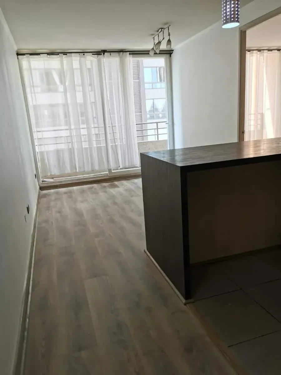 Imagen 4 de 13 de Departamento En Carmen 1d 1b - Santiago Centro Precio Oferta