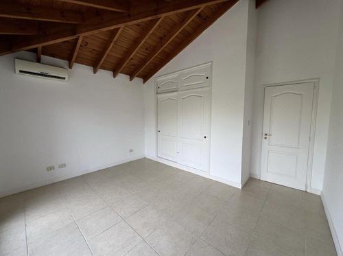 Casa En Alquiler En Las Caletas, Nordelta