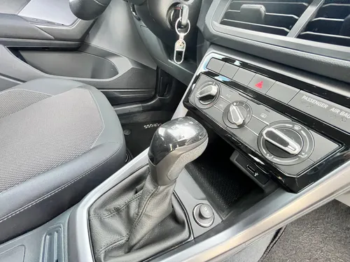 Volkswagen T-Cross 1.0T Trendline Automatica