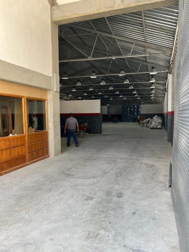 Imagen 3 de 5 de #1557 Galpón 1.400m2 San Martin