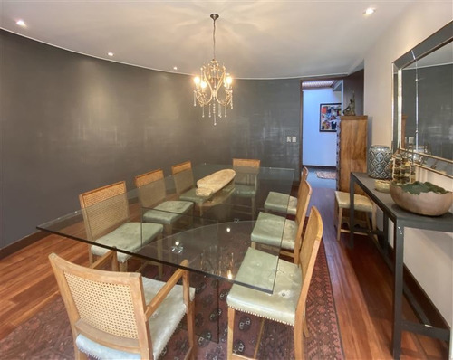 Casa En Venta De 4 Dorm. En Vitacura