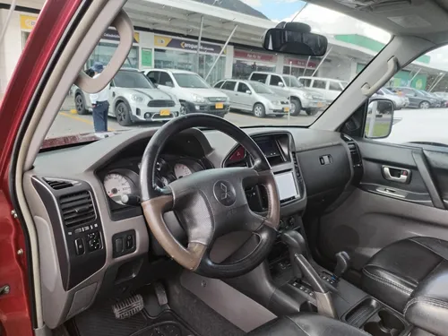 Mitsubishi Montero 3.8 V77 Wagon
