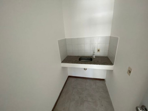 Imagen 5 de 5 de Venta Local Comercial Monoambiente Pocitos Braglia 310074402