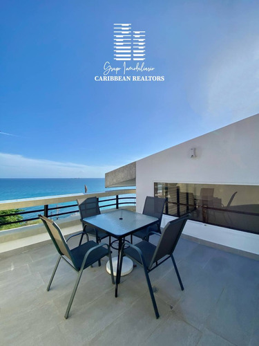 En Venta Penthouse Con Hermosa Vista Al Mar En El Conj Resd La Balandra, Pampatar