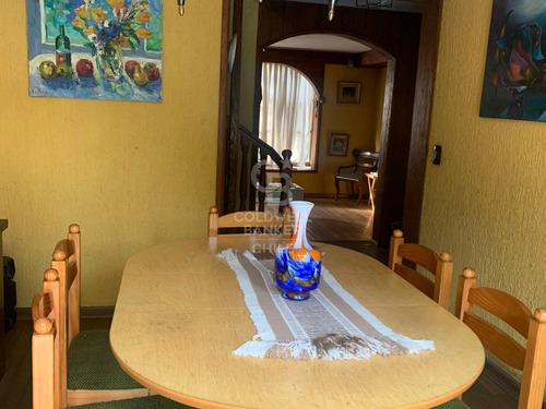 Casa Familiar En Escriva De Balaguer, Lo Barnechea