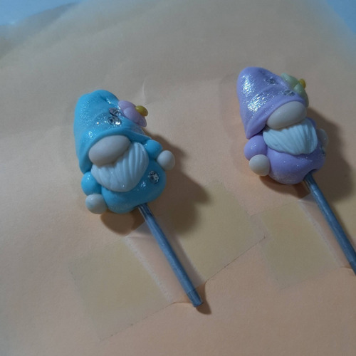 Imagem 3 de 3 de Pingente Decorativo Pra Vaso - Duende