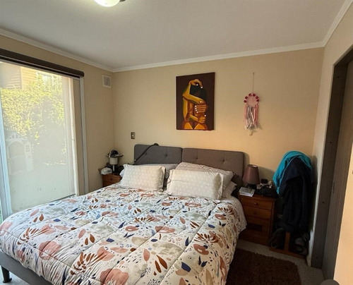 Casa En Venta De 4 Dorm. En Concepción