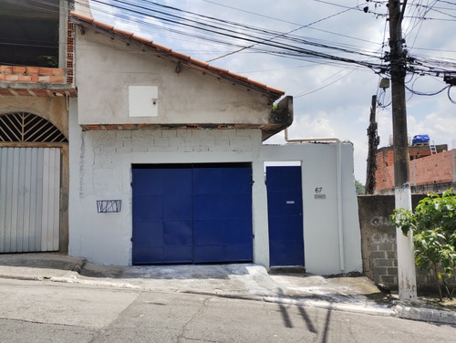Sobrado Próximo A Estação De Trem De Guaianases
