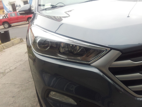  Cubre Focos Delanteros Cromados Hyundai Tucson 2016/18 