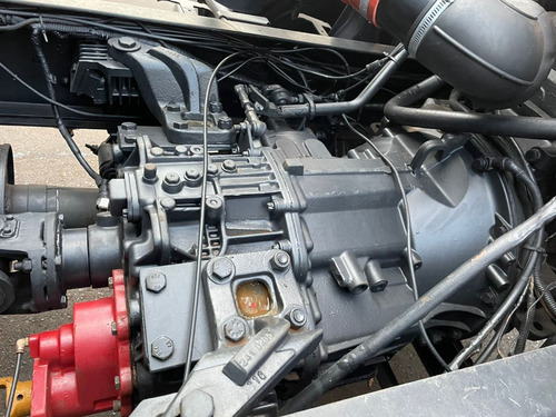 Mb 1718 4x2 2011 Comboio Impacto 4mil Litros