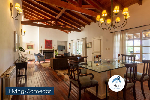 Casa De Categoría A Pocas Cuadras Del Centro De Villa General Belgrano