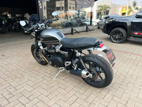 Triumph Speed Twin 1200