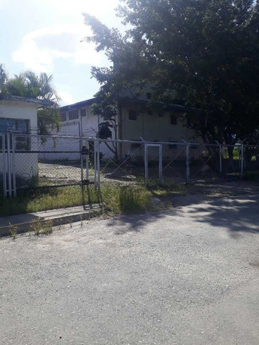 Terreno Y Galpon, Comercial E Industrial San Diego