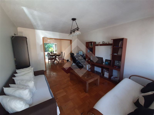 Casa En Venta De 4 Dorm. En Ñuñoa