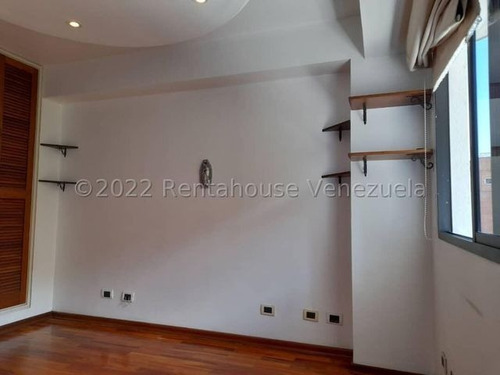 Imagen 10 de 14 de Lujoso Apartamento Ph Totalmente Remodelado Ubicado En La Urbanización Miranda Caracas 22-23715