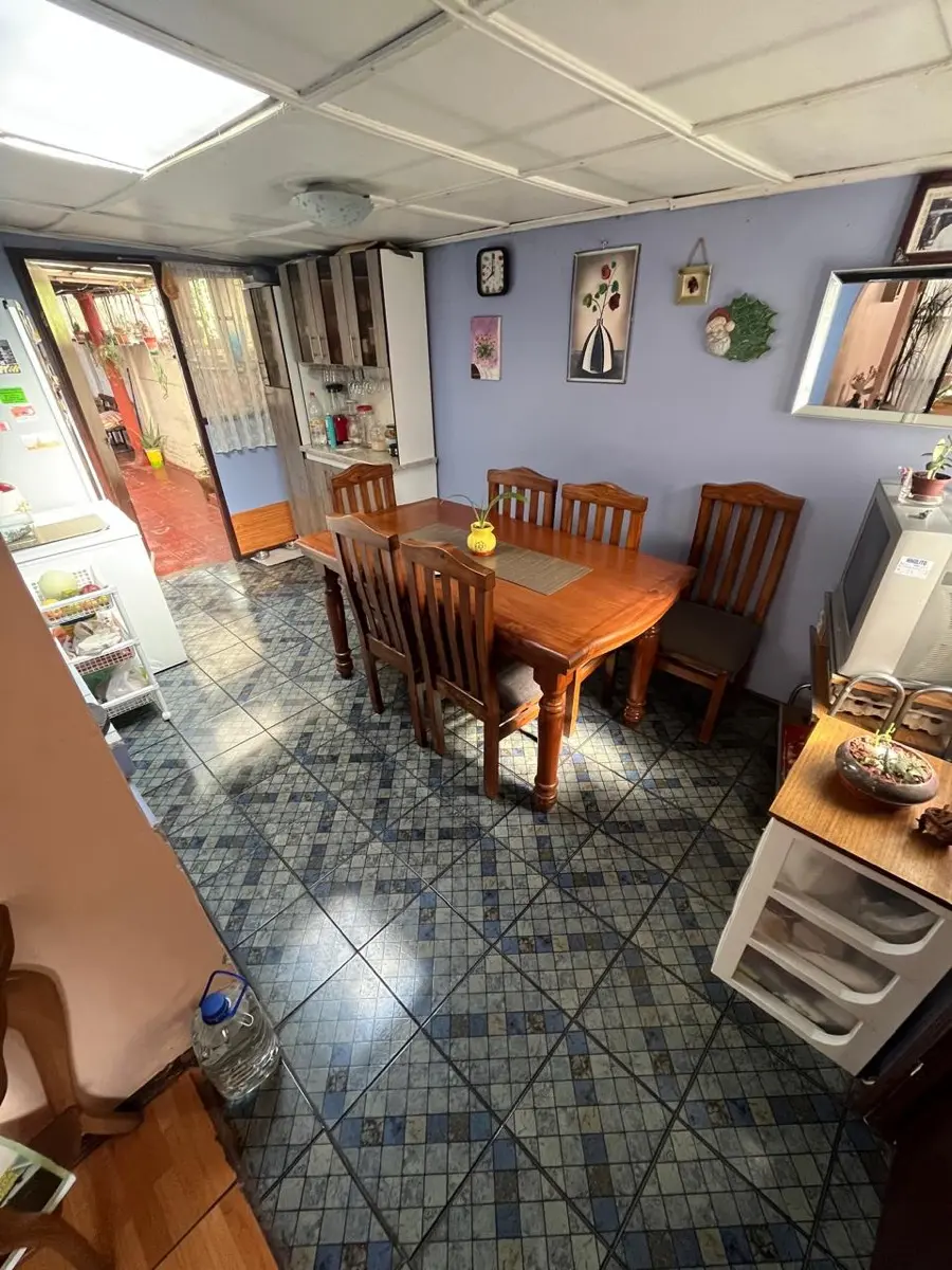 Imagen 3 de 20 de Casa Sólida Ampliada En Excelente Estado, Comuna El Bosque.