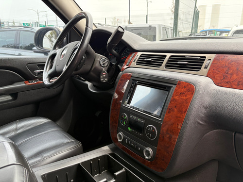 Chevrolet Tahoe D Suv Piel Cd 2a Fila Asientos At