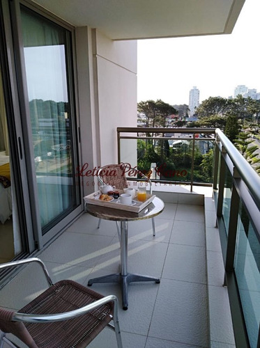 Imagen 2 de 11 de Venta Apartamento De 2 Dormitorios En Roosevelt