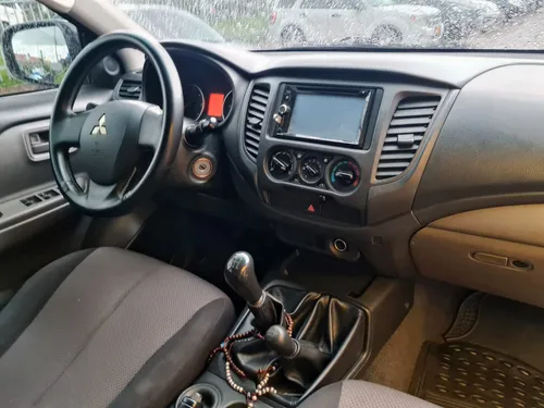Mitsubishi L200 2.5cc MT AA 4X4