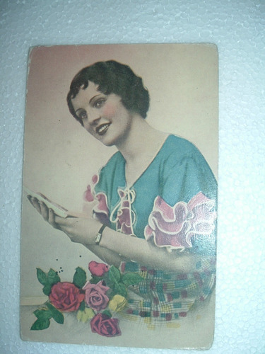 Postal De Dama Años 40   (coleccionistas)