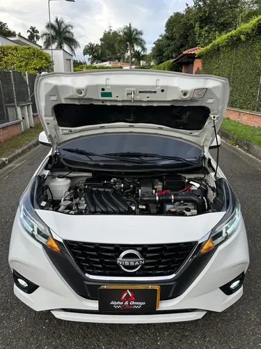 Nissan March 1.6 Aut Advance Full Equipo Blindaje 2 Plus