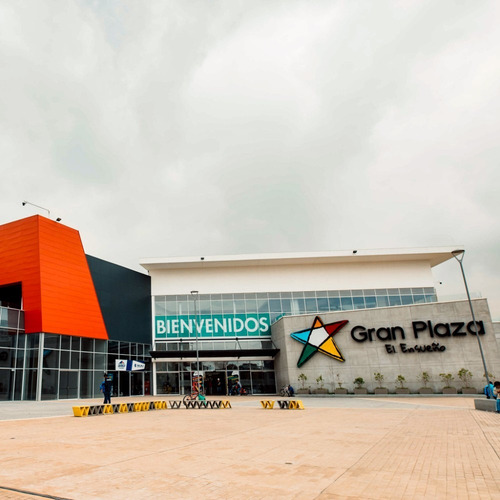 Imagen 2 de 6 de Local Comercial En Arriendo, Madelena