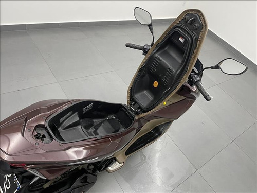Imagem 10 de 18 de Honda Pcx Dlx