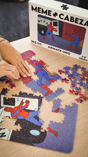 Imagen 4 de 7 de Juego De Mesa Memecabeza Fight Rompecabeza Edicion Spiderman