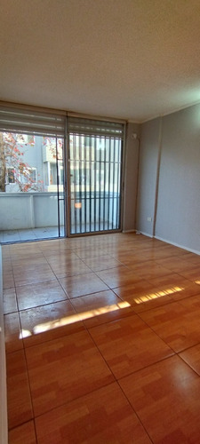 Departamento 2do Piso,condominio.cercano E. Metro El Parrón