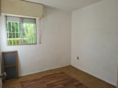 Inmobiliaria Rias Altas Vende Apartamento De 2 Dormitorios En Planta Baja