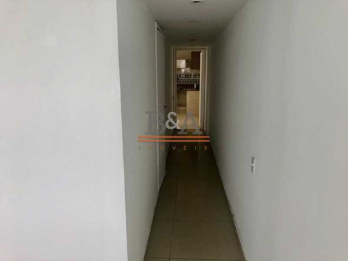 Imagem 6 de 15 de Bea Vende 3 Quartos Com Vaga Em Copacabana - Coap30711