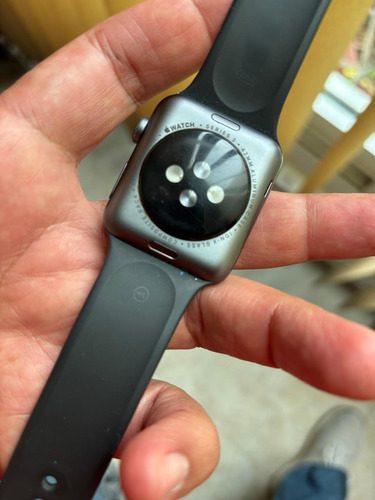 Apple Watch Series 3 (gps) - Aluminio Negro - 42mm - Usado Negro Negro Negro
