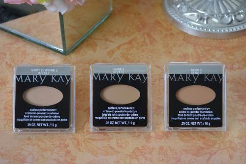 Base de maquillaje en cremoso Mary Kay Endless Performance Crème-to-Powder Foundation tono 3 ivory - 10g