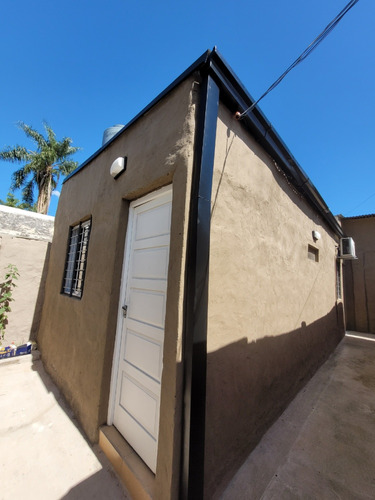 Venta De Casa 2 Departamentos Nuevos En Centro De Goya Ctes