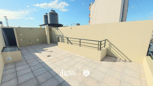 Departamento Ph En Venta En Capital Federal, Buenos Aires, Argentina