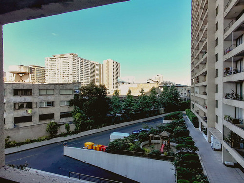 A 2 Cuadras De Barrio Italia (96854)