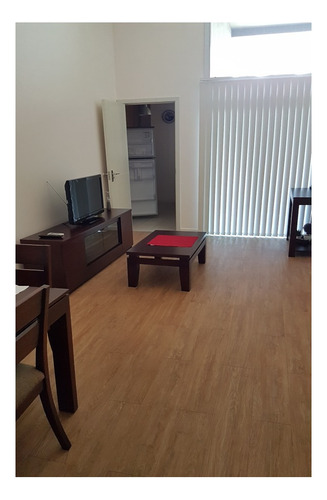 Vendo Apartamento 2 Dormitorios, Amplia Terraza Y Excelentes Servicios, En Altos Del Libertador - Aguada