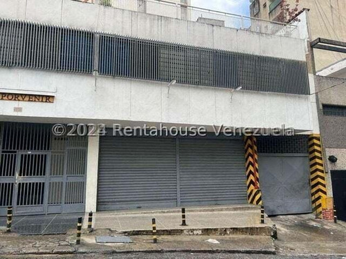Hermoso Local Comercial En La Parroquia La Candelaria, En Alquiler. Ch.