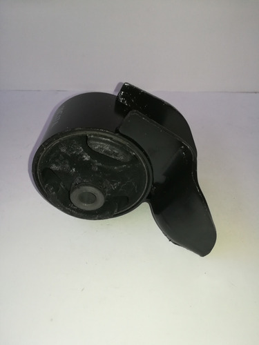 Imagen 6 de 6 de Base Soporte De La Caja Lateral Kia Rio 1.5 Stylus 2005 13
