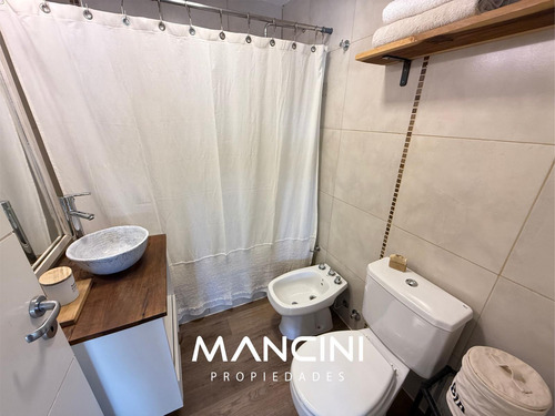 Departamento En Venta De 2 Ambientes Con Parrilla Y Cochera Doble - San Andres