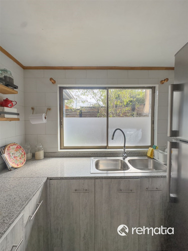 Casa En Venta De 2 Dorm. En Curacaví