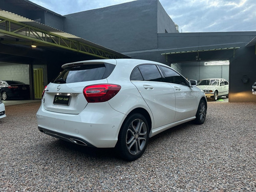 Mercedes-Benz Clase A 1.6 A200 Urban 156cv