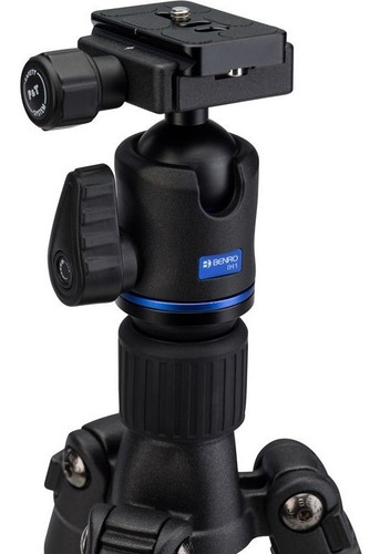 Imagem 3 de 10 de Tripé Benro It25 Itrip Fit29aih1 C/ Ball Head Vira Monopé