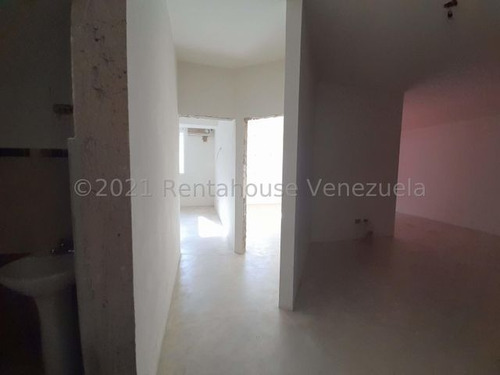 Imagen 8 de 25 de Gustavo Zavala Rentahouse 22-2537