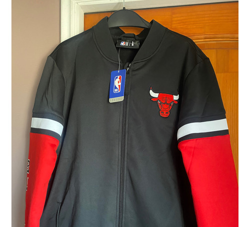 Poleron Nba Chicago Bulls Cierre Talla L