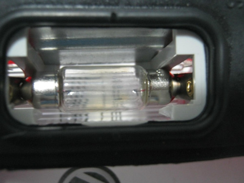 Imagem 4 de 4 de Break Light Saveiro G5 G6 Serve G3 G4 Original Com Lampadas.