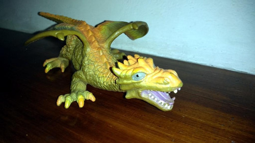 Dragón De Juguete (Usado)
