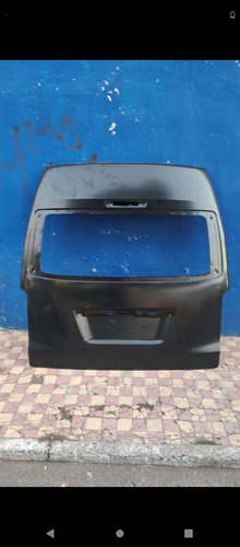 Tapa Cajuela Nissan Urvan 2013/2018